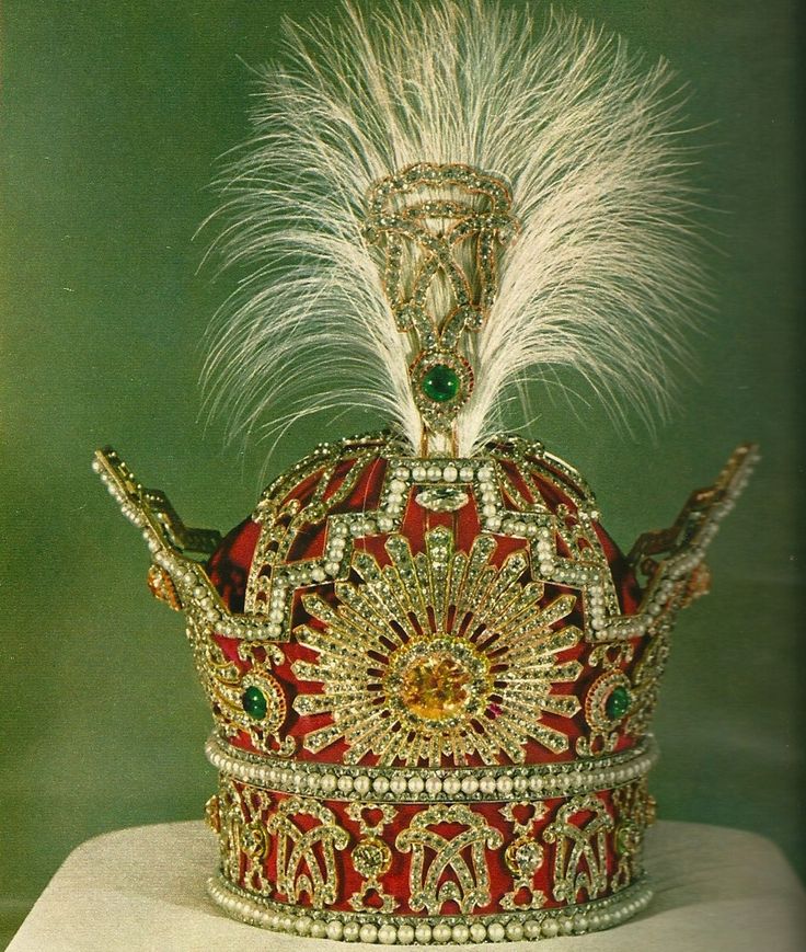 Legendary Crowns And Tiaras