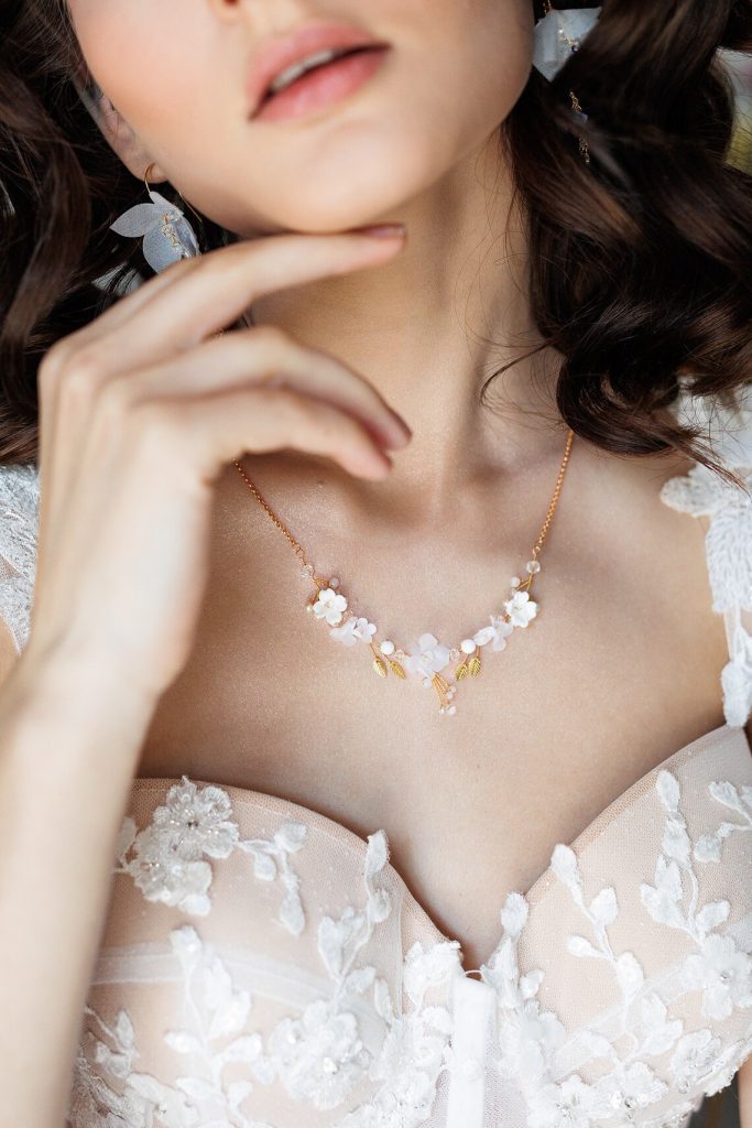 Gold lariat necklace