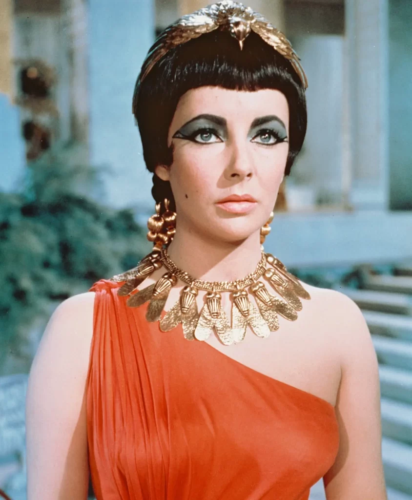Elizabeth Taylor in Egyptian costume on the set of 196 box office hit Cleopatra