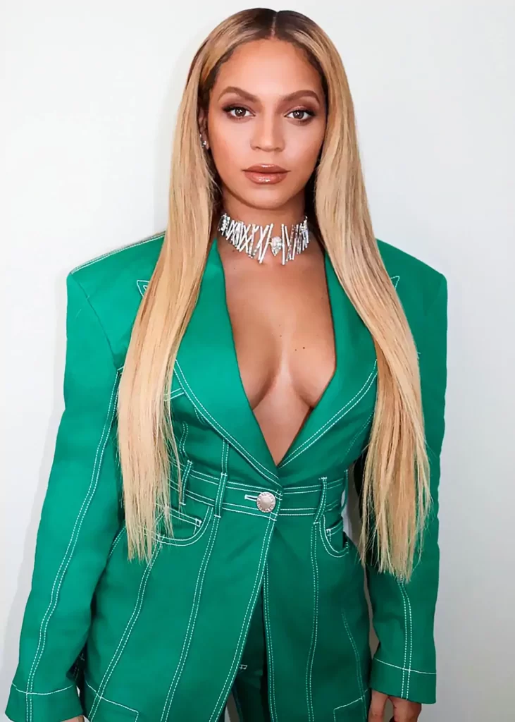 Beyonce in Messika choker at the 2020 Super Bowl