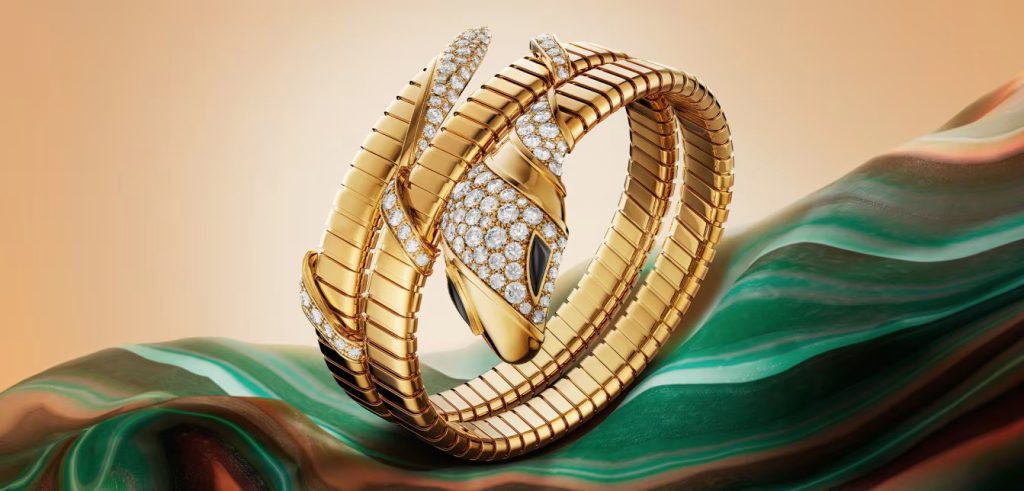 bulgari serpenti infinito bracelet with onyx eyes