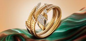 bulgari serpenti infinito bracelet with onyx eyes