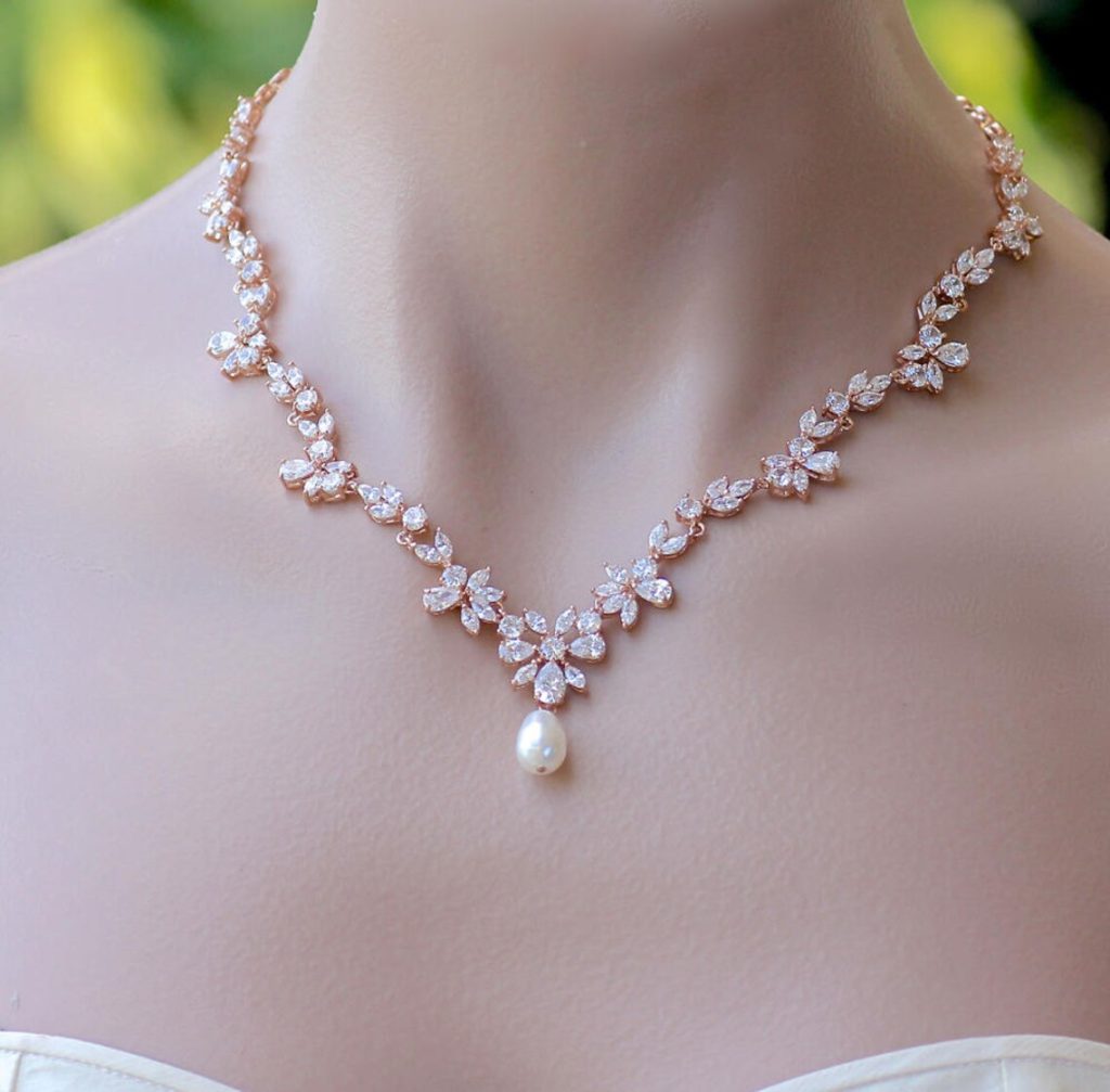 floral motif necklace