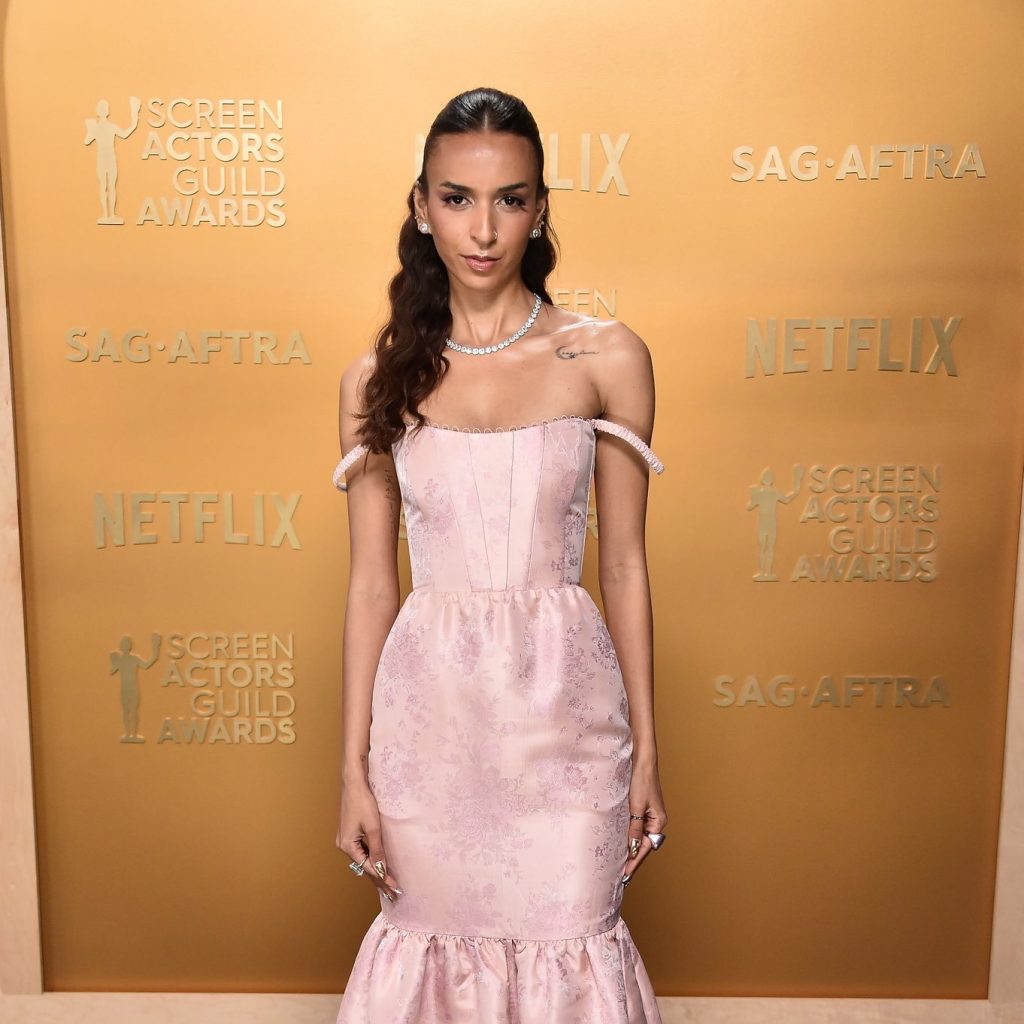 Monica Mamudo in Swarovski