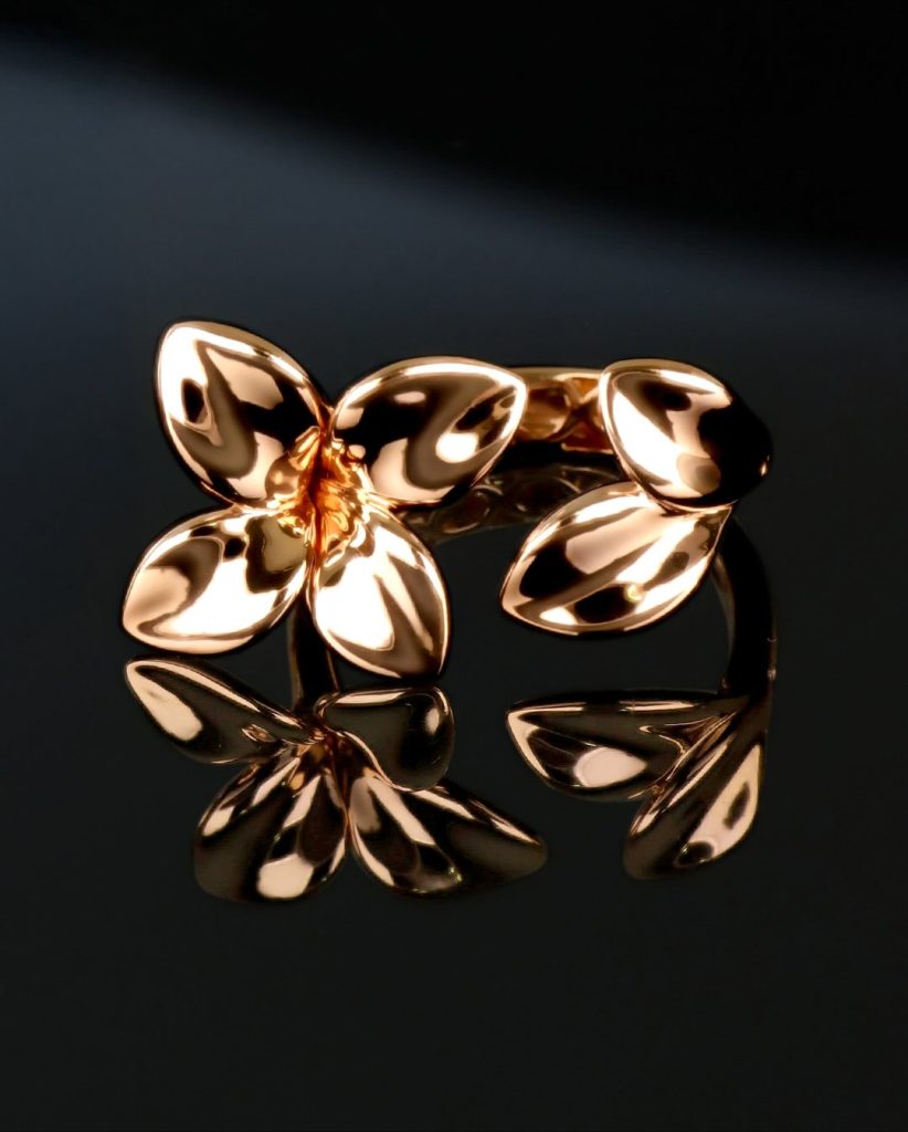 Pasquale Bruni 18K Rose Gold Giardini Segreti Diamond Flower Cuff Ring