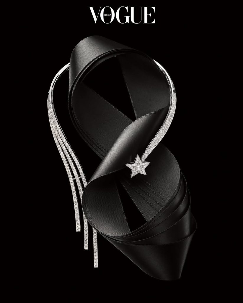 chanel diamond comet necklace