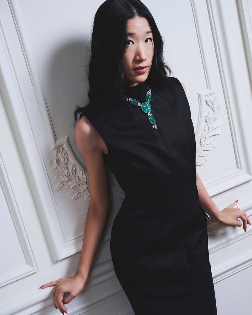 cartier carved emerald necklace