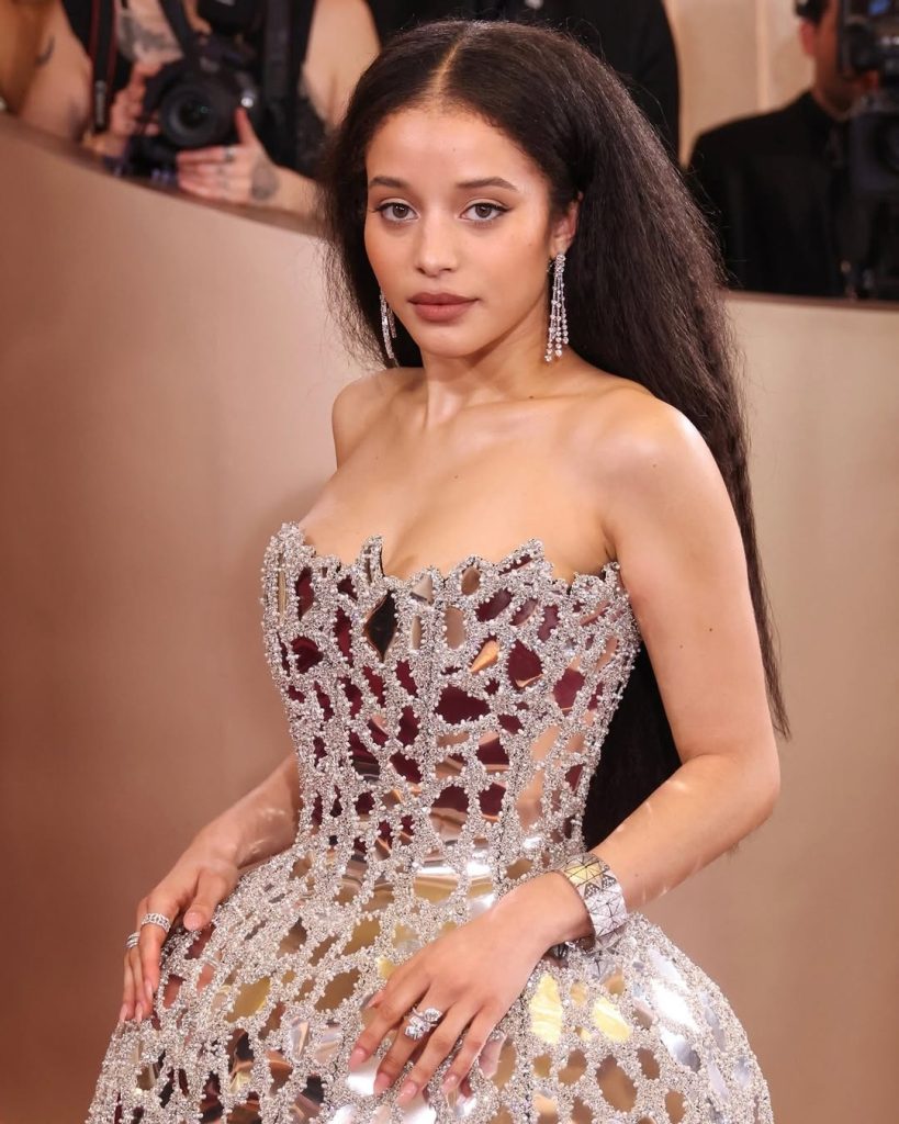 chase infiniti jewelry at 2026 golden globes