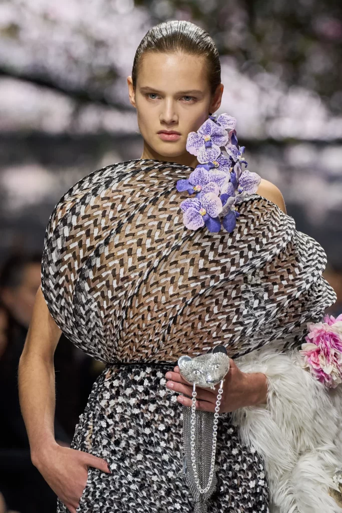 dior metallic ferret clutch couture spring 2026