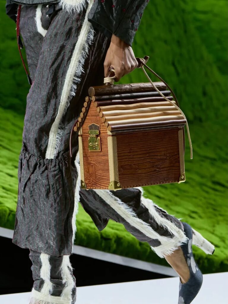 louis vuitton cabin house handbag trends