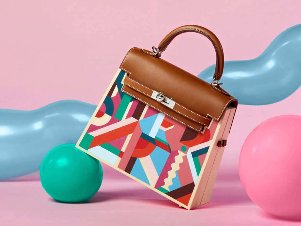 Hermès, 2022 – A Rare, Naturel Barénia Leather & Beechwood Perspective Cavalière Kellywood 22 With Palladium Hardware