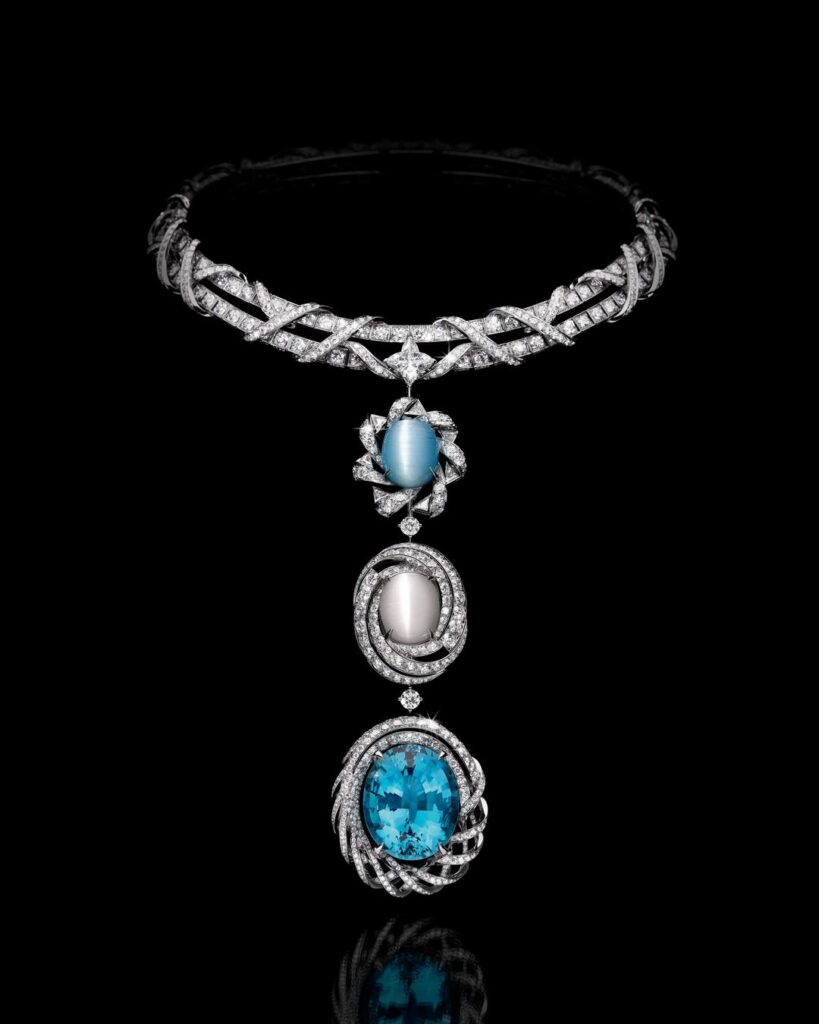 enigma high jewelry necklace with aquamarine and cats eye topazes