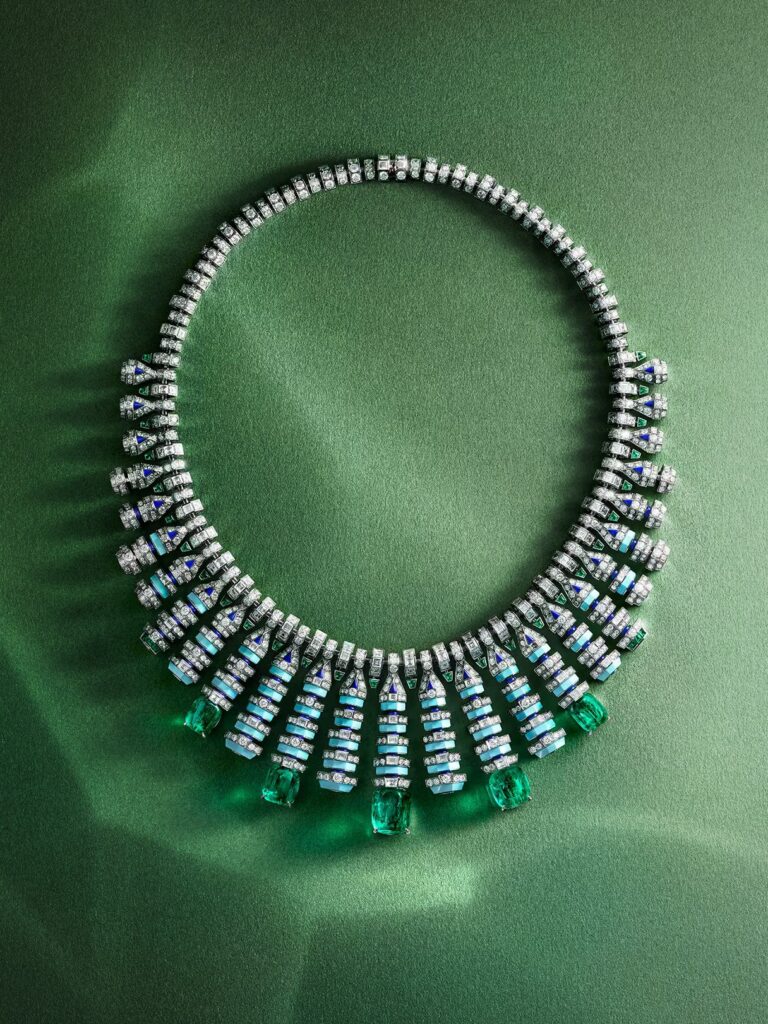 Olorra high jewelry necklace from cartier Le Chœur des Pierres