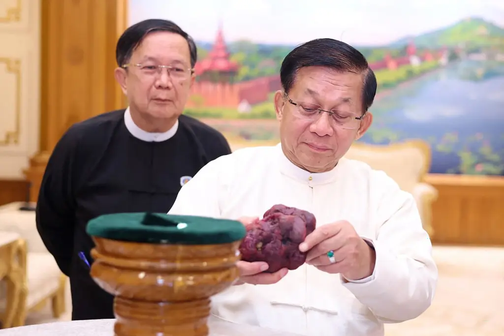 11000 carat ruby found in myanmar