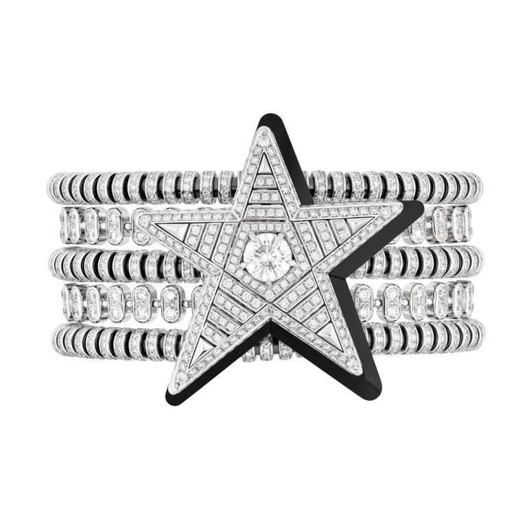 talisman contrasté bracelet from the chanel signes & symboles high jewelry collection