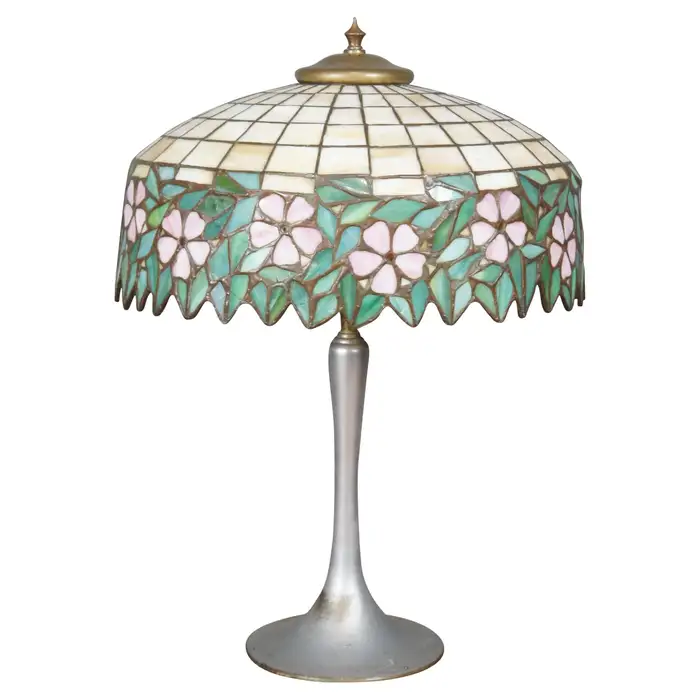 tiffany style stained glass lamp