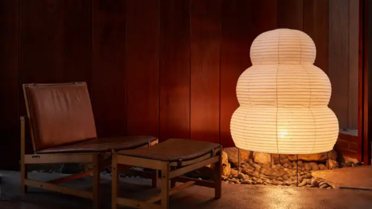 isamu-noguchi-lamps-akari-light-sculptures-sewelo