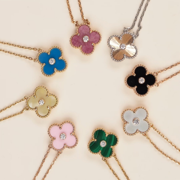 van-cleef-arpels-holiday-pendant-sewelo